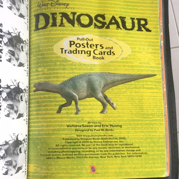 Dinosaur: Pull-Out Posters and Trading Cards Book - Picture 8 of 16